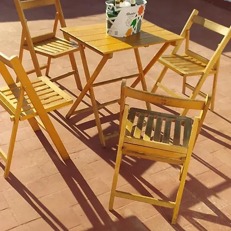 Apartamento Cerca Del Centro Y De La Estación Santa Justa A Pie, 1 Plaza De Parking Gratis