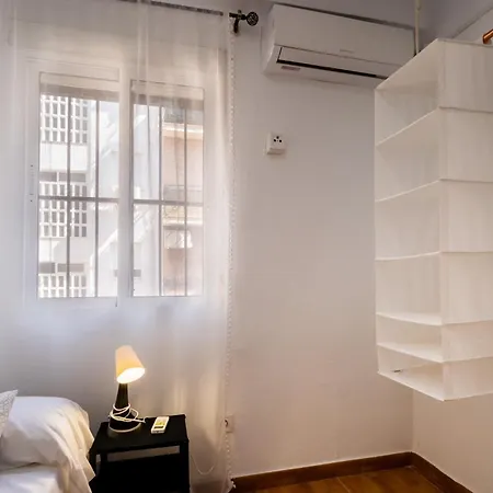 Apartamento Cerca Del Centro Y Estacion De Tren,parking Privado Gratis, Bicis Gratis *