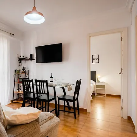 Cerca Del Centro Y De La Estacion Santa Justa A Pie, 1 Plaza De Parking Gratis Apartment