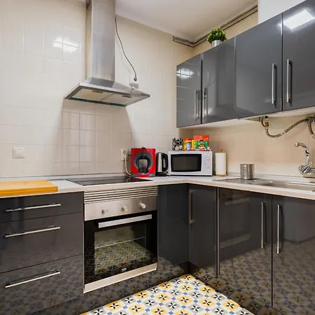 Cerca Del Centro Y Estacion De Tren,parking Privado Gratis, Bicis Gratis 세비야